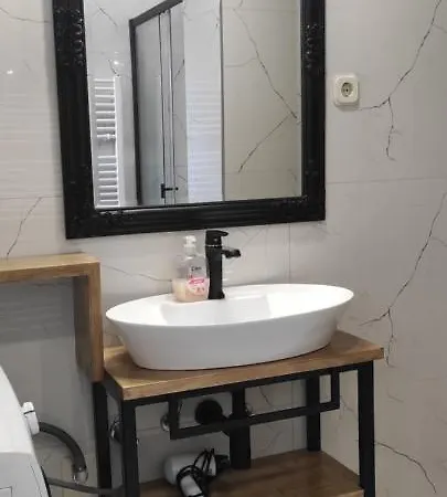Antisin Apartment *