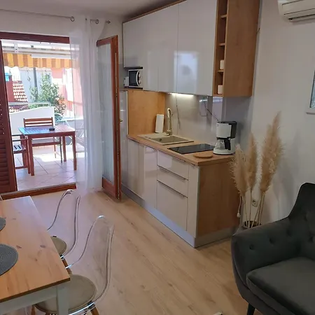 Antisin Apartment